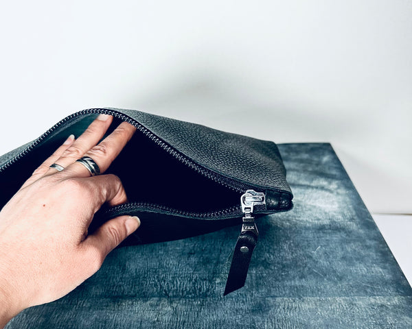 Necessaire / Travel-Kit Schwarz