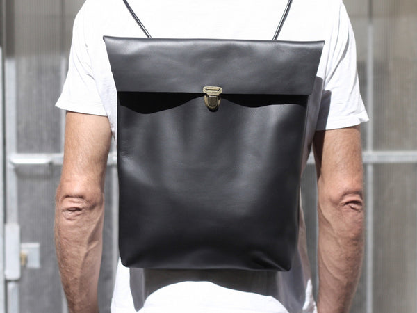 AUF ANFRAGE - SATCHEL BABA Schwarz Matt